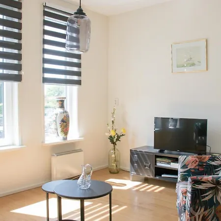 Janssen In Apartment Schagen